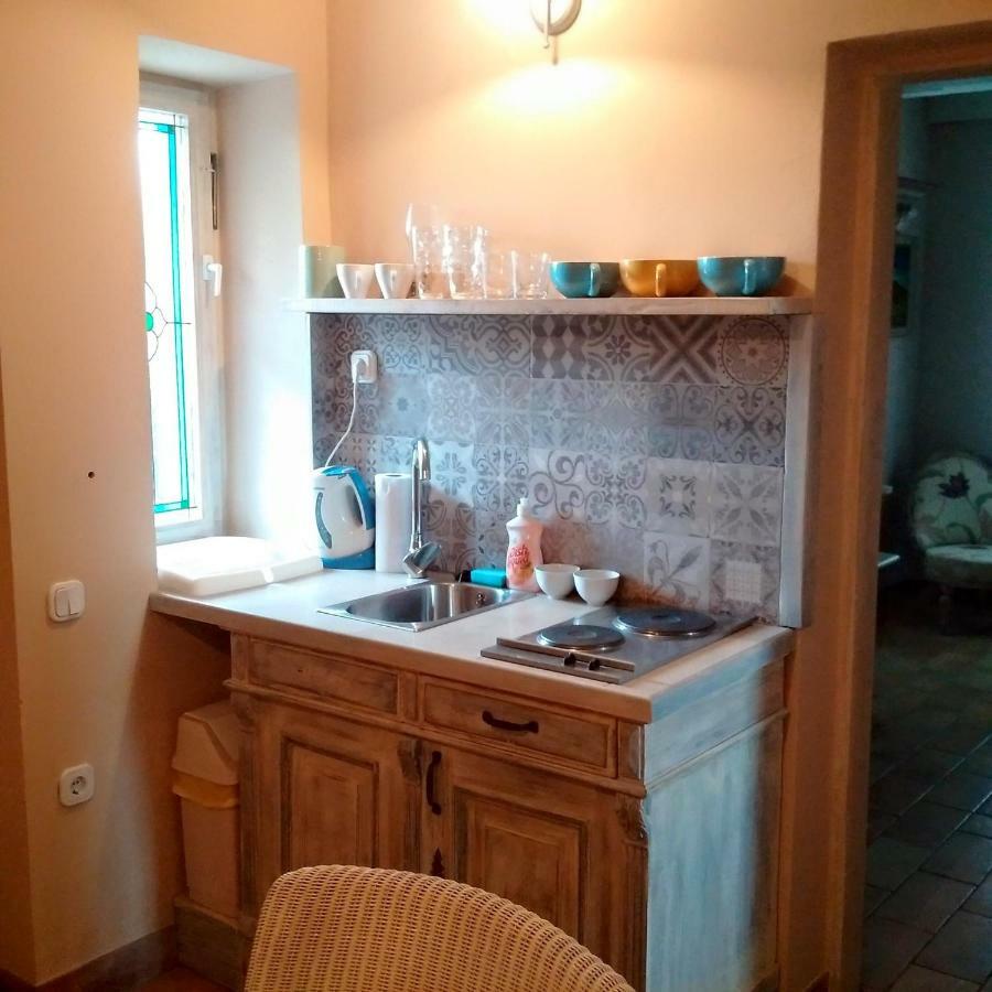 Bastya Apartman Эгер Экстерьер фото