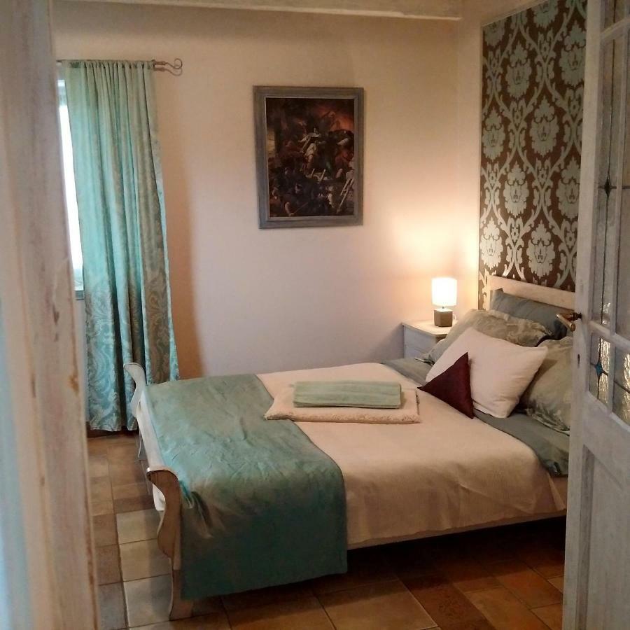 Bastya Apartman Эгер Экстерьер фото